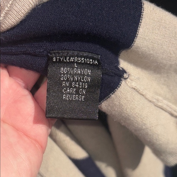 Elegant Navy and Tan Striped Women's Cardigan - Picture 4 of 4